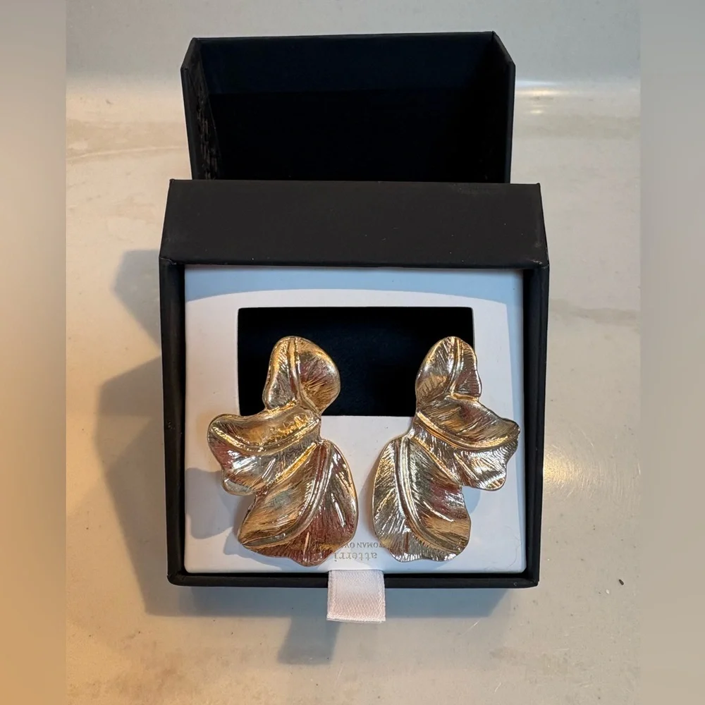 New in box. Gold tone Leaf Earrings by Aterri. Elevates any outfit! Not heavy. - Picture 1 of 8